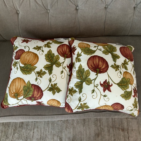 Fall pillows - Picture 2 of 3